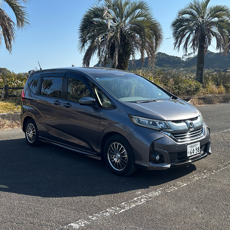 FREED ハイブリッド