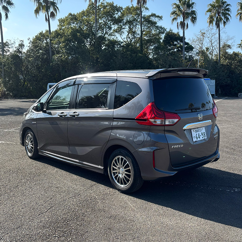 FREED ハイブリッド